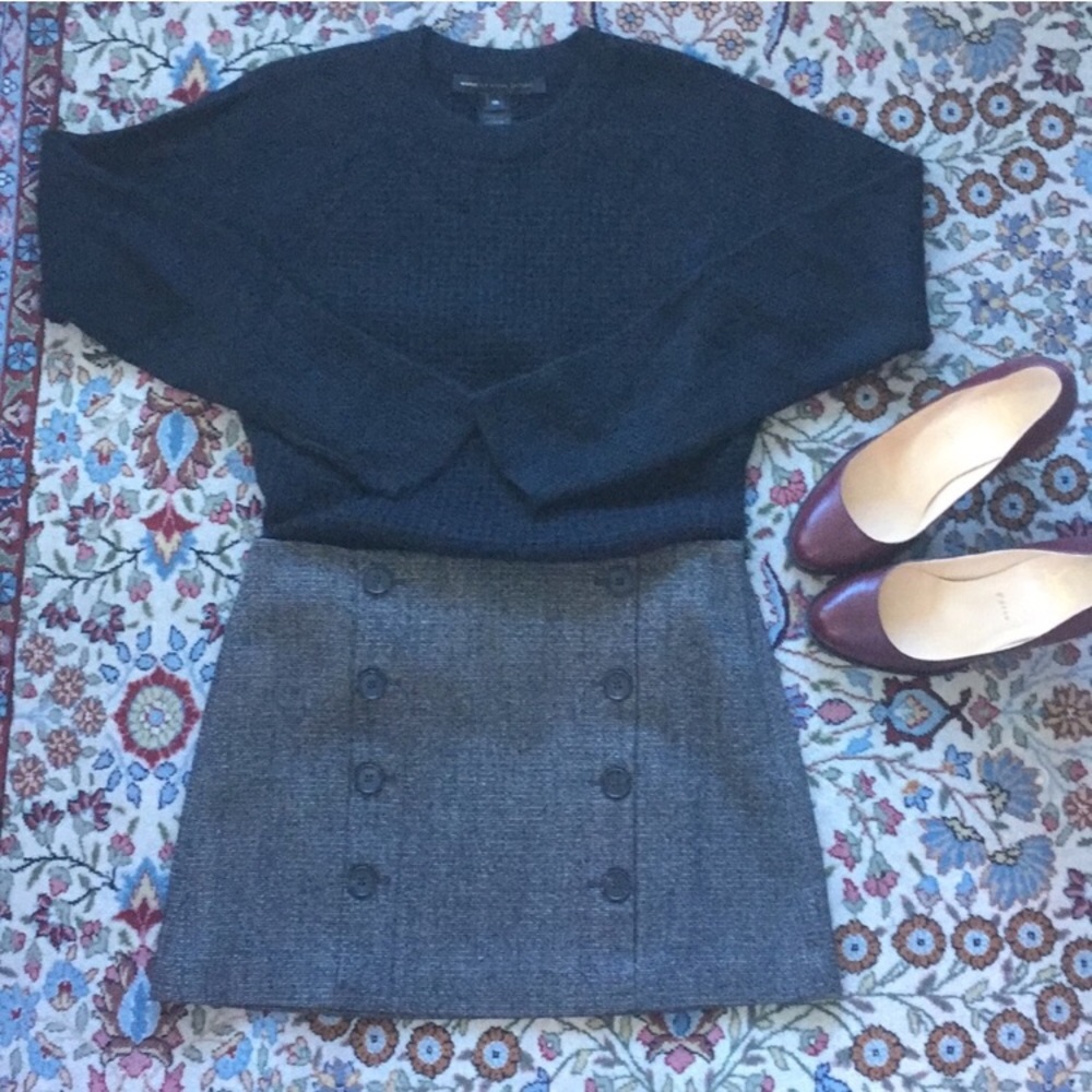 Theory Mini Skirt👗